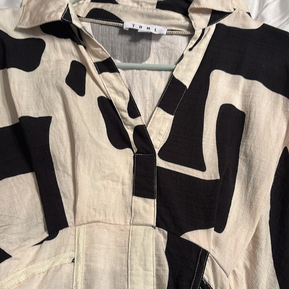 THML Dress - Picture 4 of 4